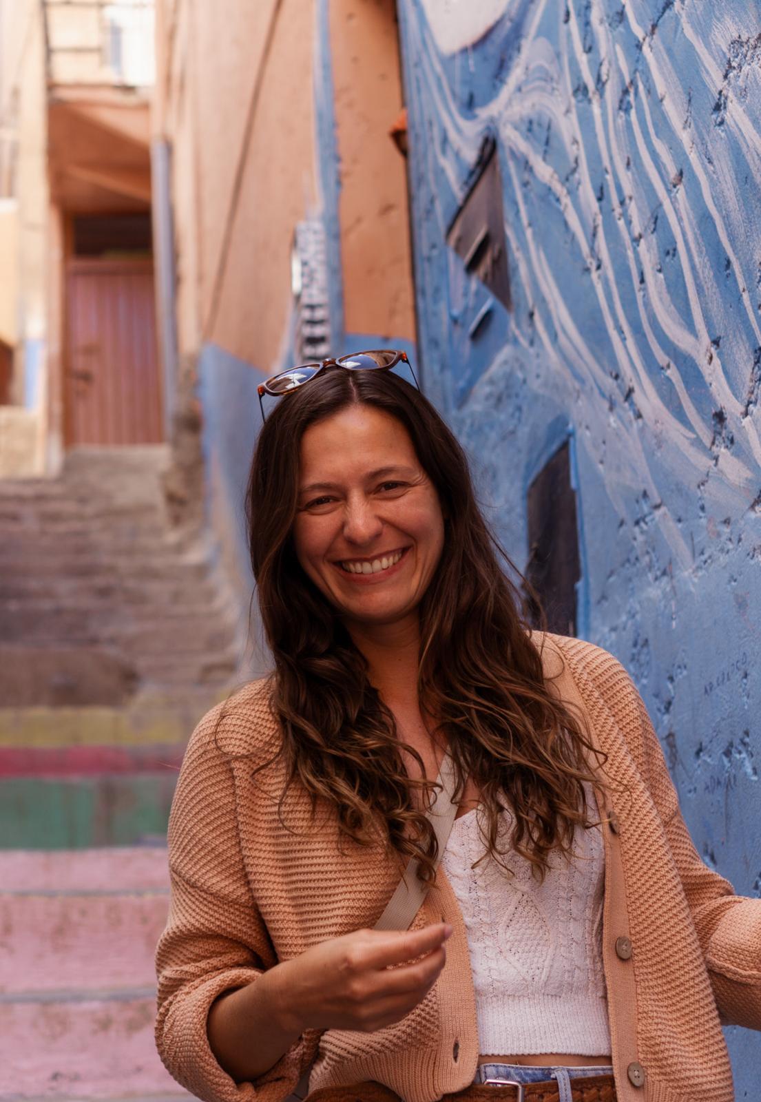 Wordpress Webdesignerin Melanie Aurich lacht in die Kamera